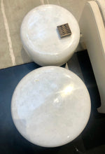 Charger l'image dans la galerie, Reda Amalou, Table d'appoint DOT en coquille d'œuf,