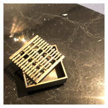 Charger l'image dans la galerie, Reda Amalou, Cendrier Lines