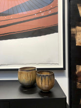 Charger l&#39;image dans la galerie, Noémie Niddam Hosoi, Vase en céramique émaillée
