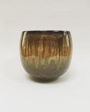 Charger l&#39;image dans la galerie, Noémie Niddam Hosoi, Vase en céramique émaillée
